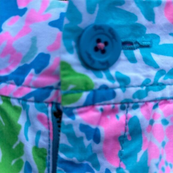 Lilly Pulitzer Callahan Shorts Size 2 Chino Multicolor Print Summer Beach - Picture 3 of 6